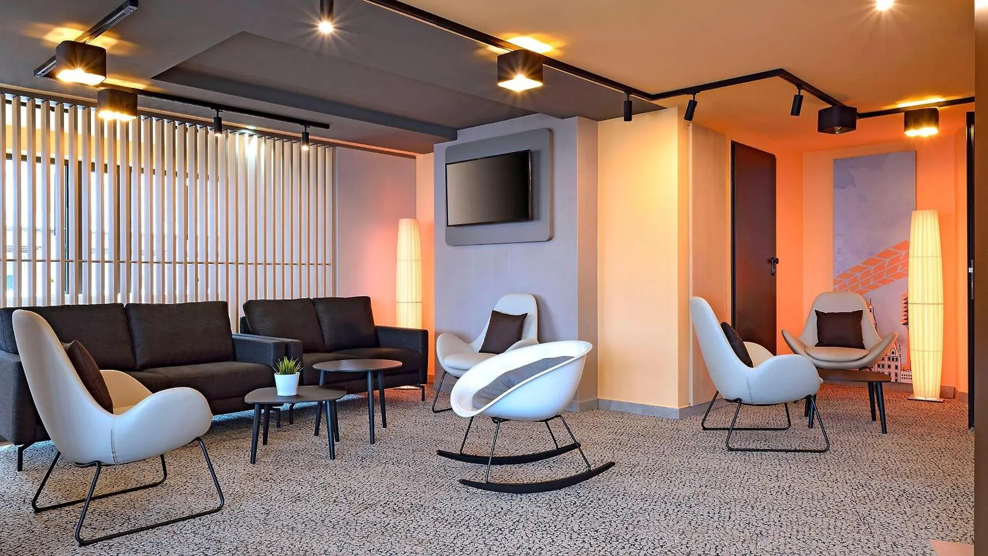 ***  B&B Hotel Hannover-City Alemanha